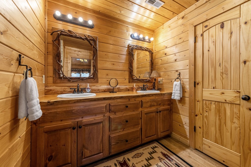 1110 Overlook Road Blue Ridge, GA 30513 - Photo 20 of 37