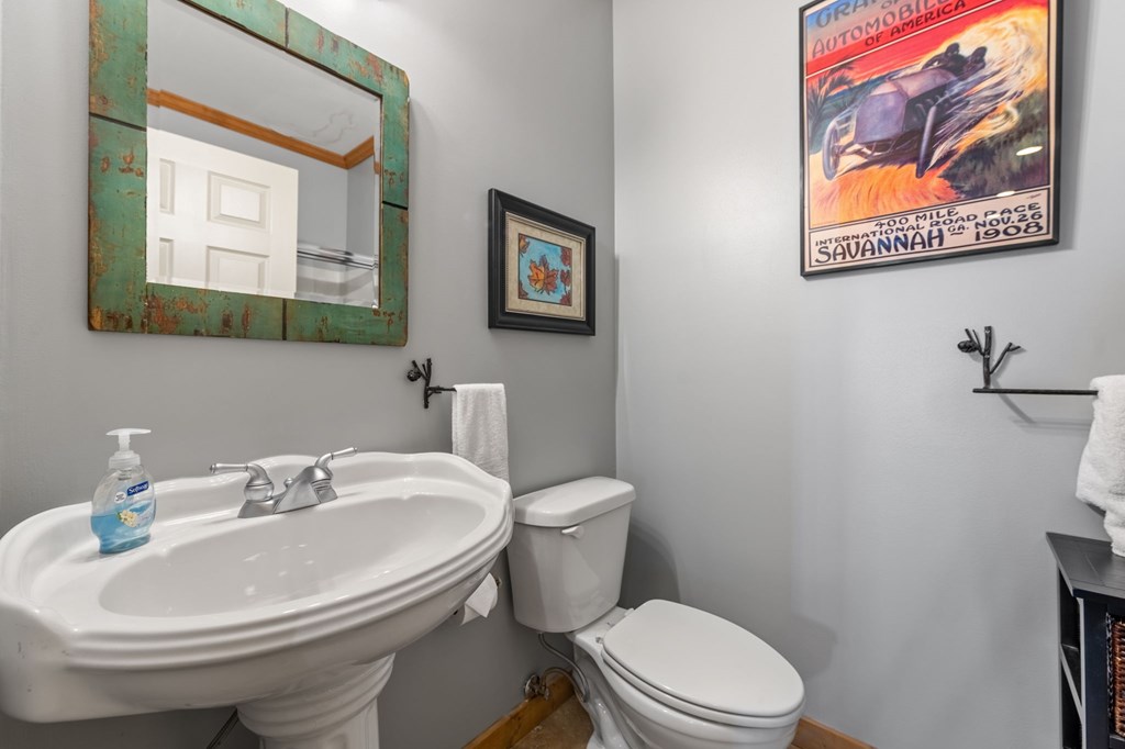 1110 Overlook Road Blue Ridge, GA 30513 - Photo 27 of 37