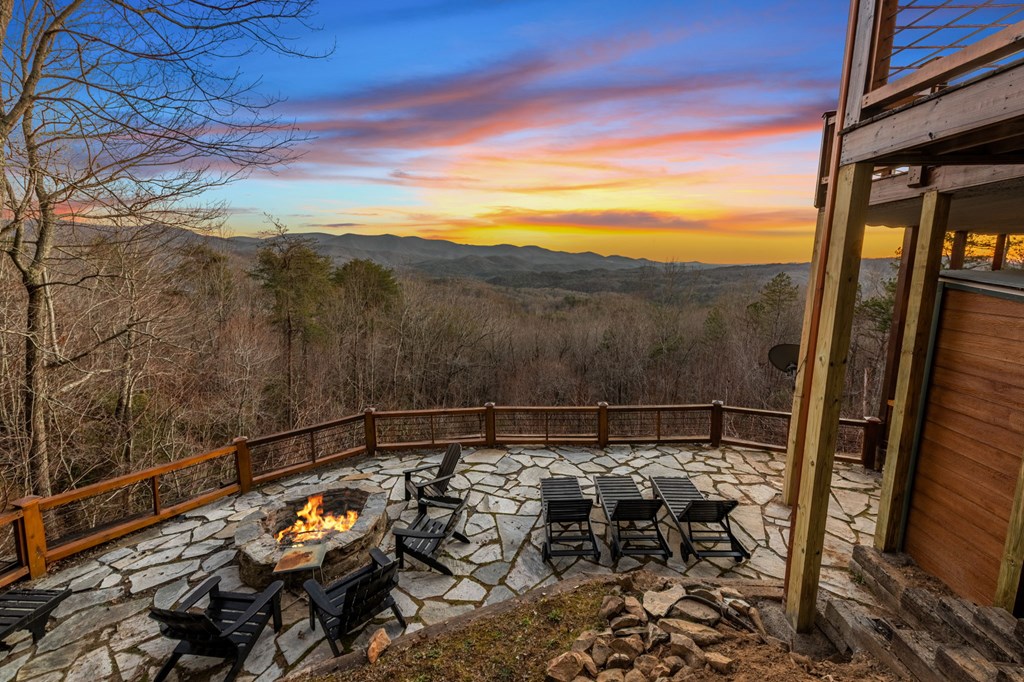 1110 Overlook Road Blue Ridge, GA 30513 - Photo 29 of 37