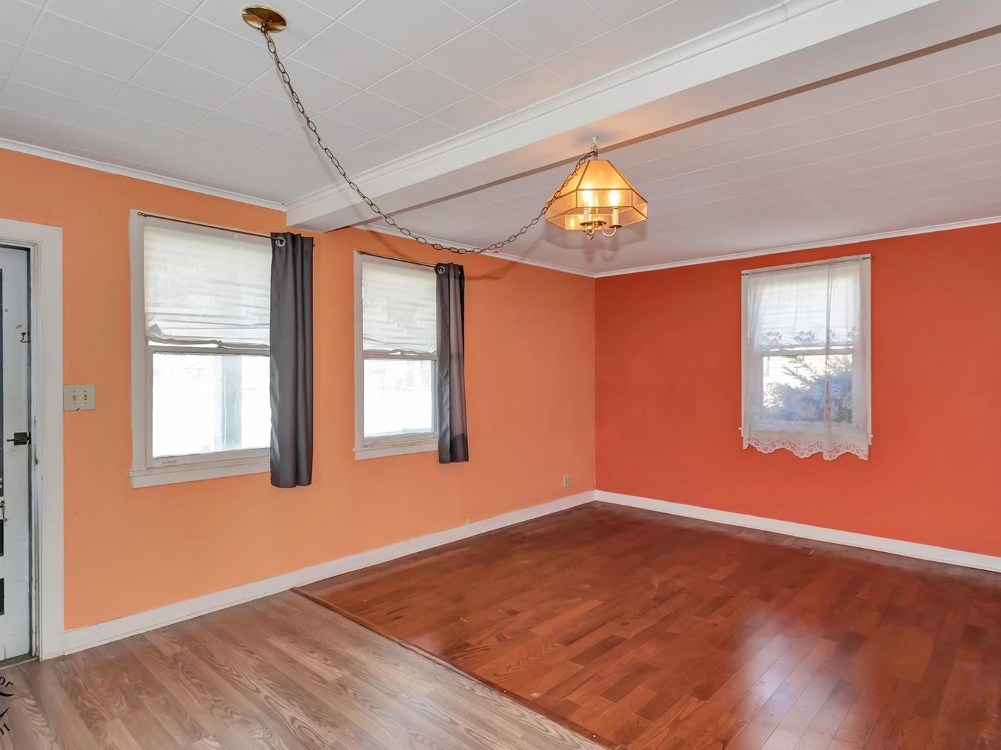 1923 183rd Street Homewood, IL 60430 - Photo 2 of 20