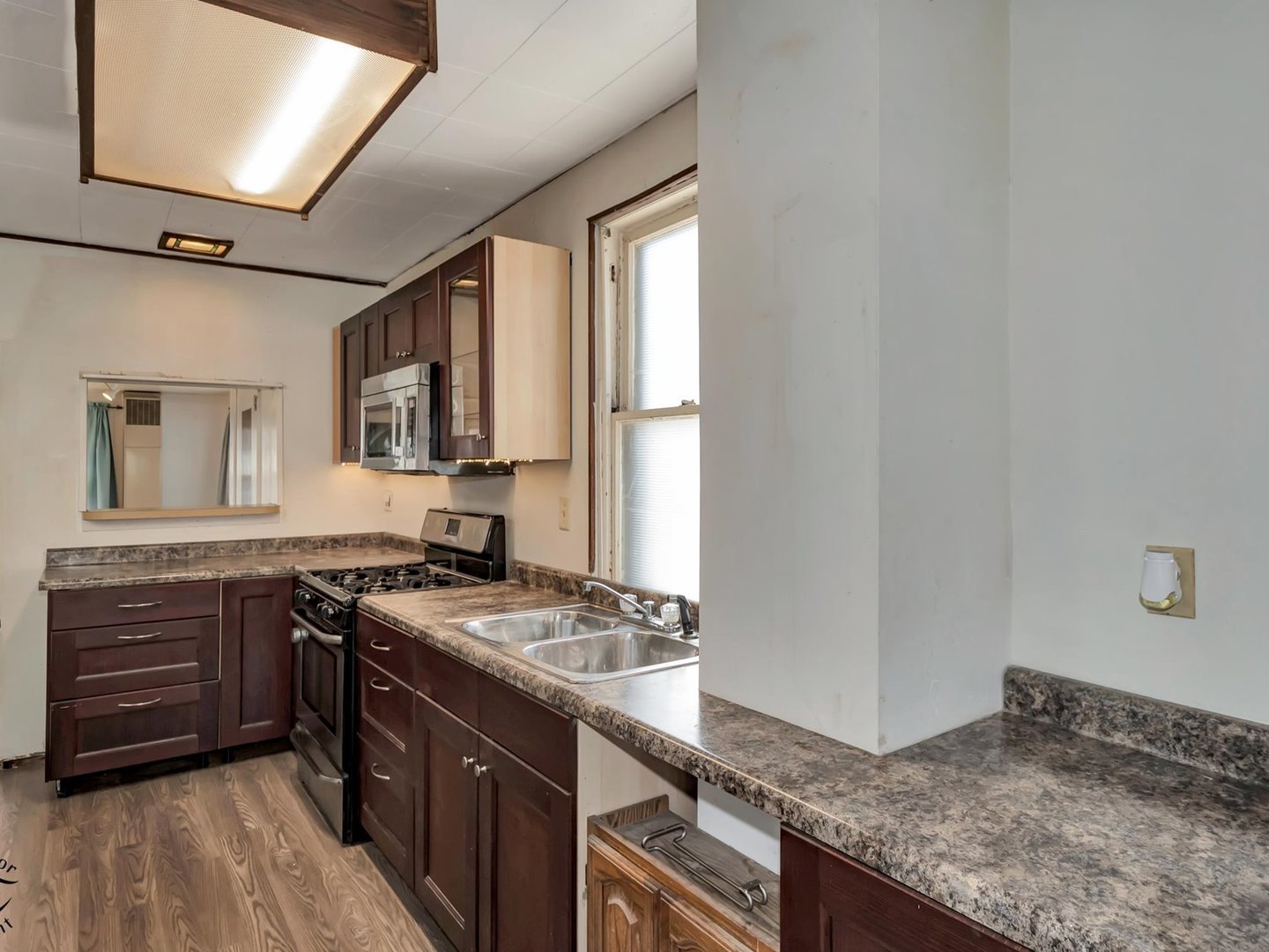 1923 183rd Street Homewood, IL 60430 - Photo 4 of 20