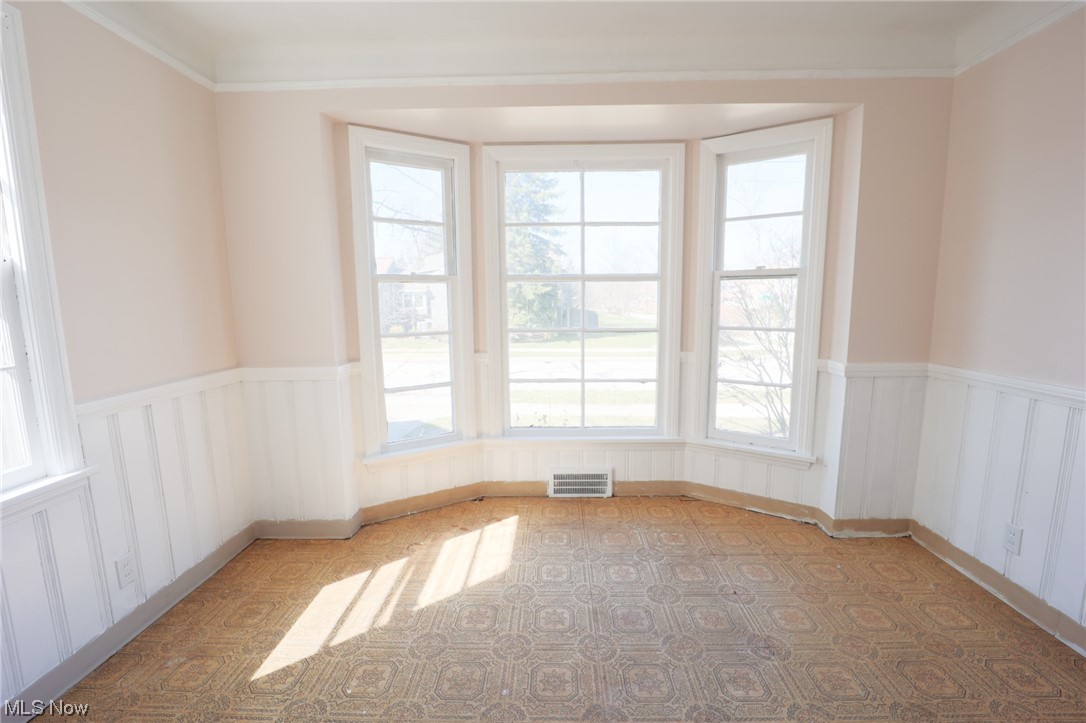 2373 South Taylor Road Cleveland, OH 44118 - Photo 16 of 33 Gallery Image 16