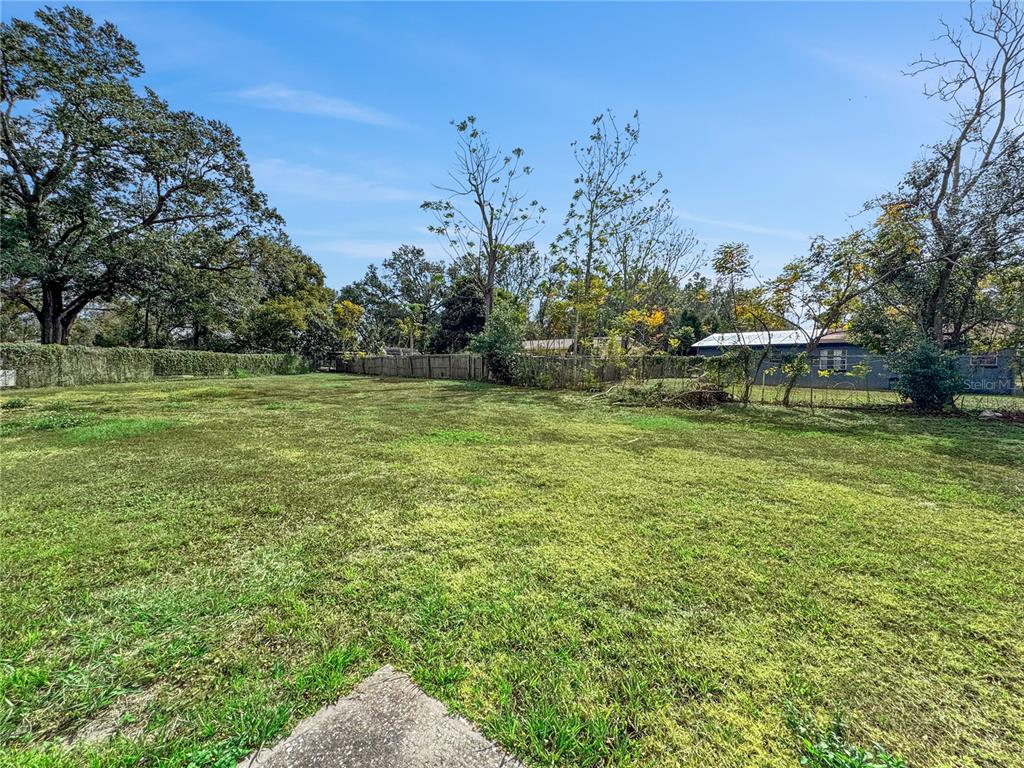 517 3rd Court Southwest Fort Meade, FL 33841 - Photo 20 of 20 a view of a lake view with a big yard