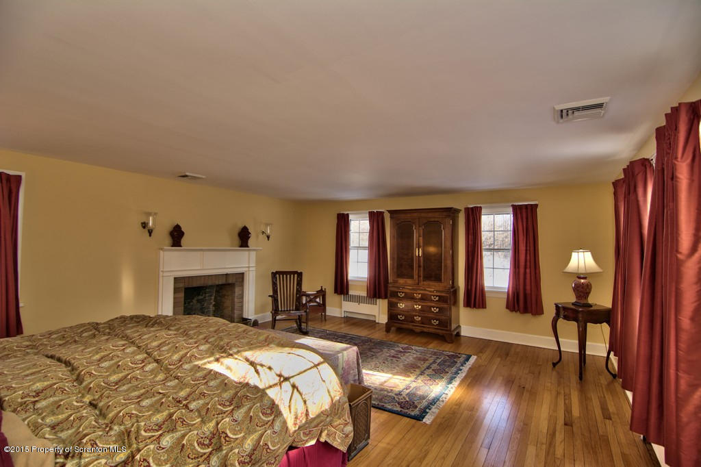 345 Carbondale Road Clarks Summit, PA 18411 - Photo 76 of 137 Gallery Image 76
