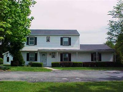 6079 Lexington Road Winchester, KY 40391 - Photo 1 of 51 1.5 story home in a great location .7 mi