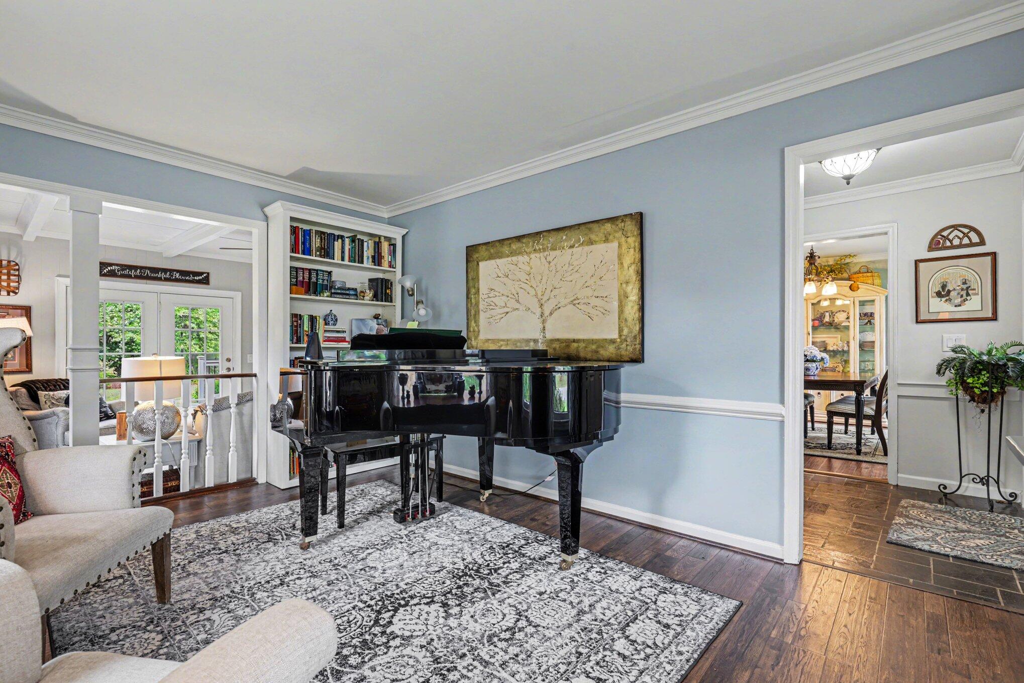 750 Leafwood Road Charleston, SC 29412 - Photo 6 of 37 Gallery Image 6