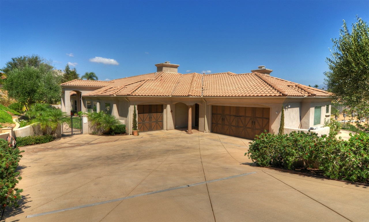 4444 Fallsbrae Road Fallbrook, CA 92028 - Photo 2 of 25