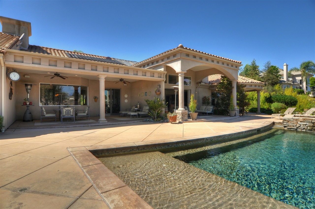 4444 Fallsbrae Road Fallbrook, CA 92028 - Photo 4 of 25
