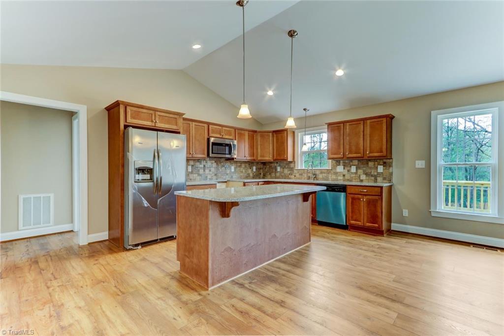 548 Anderson Road Eden, NC 27288 - Photo 8 of 30 Gallery Image 8