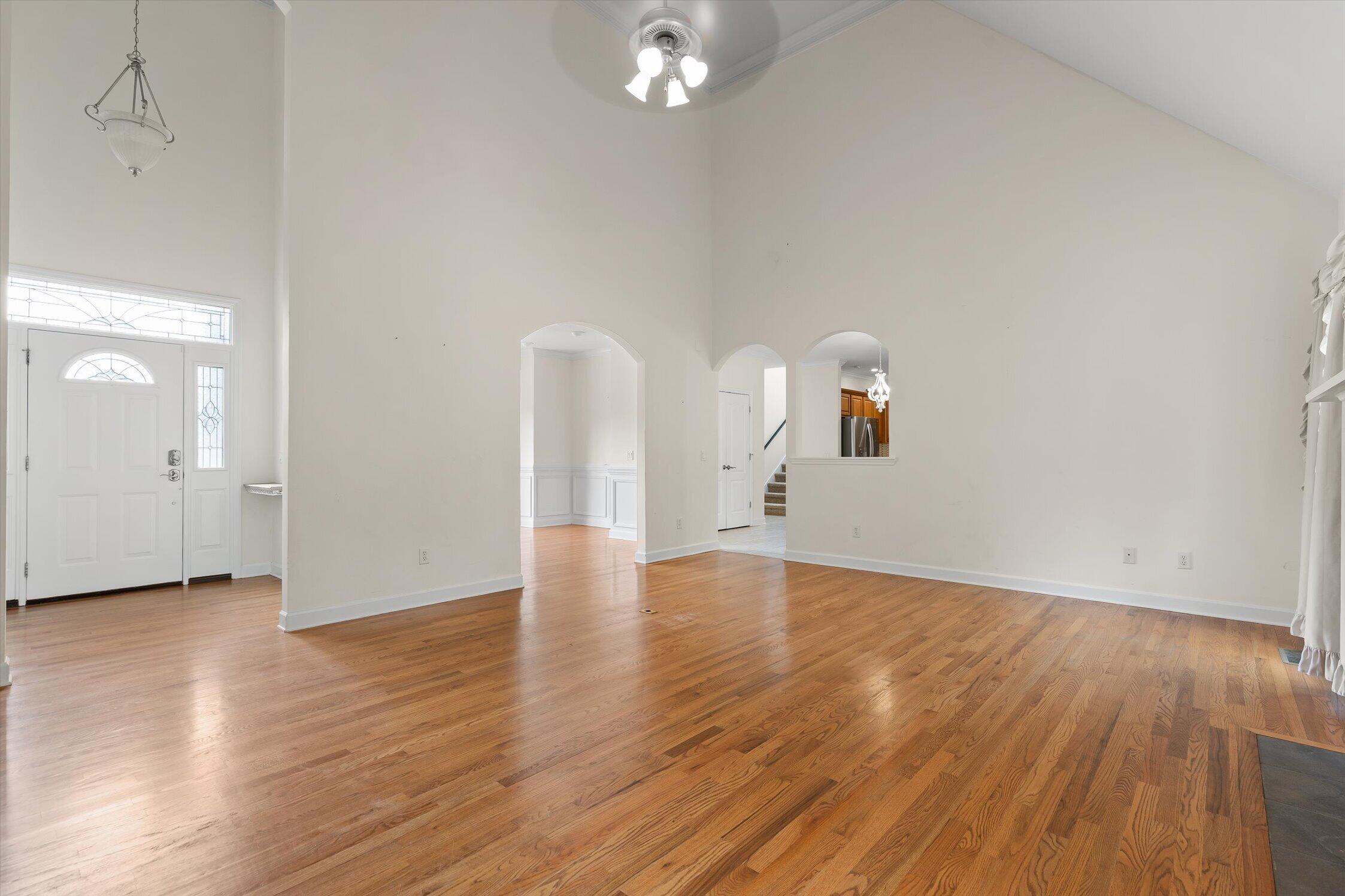 9859 Fieldcrest Drive Apison, TN 37302 - Photo 14 of 47 Living Room