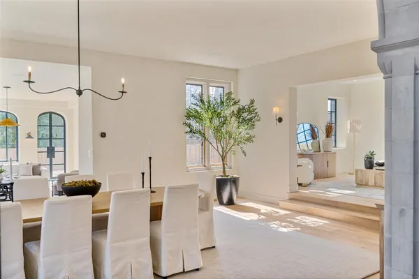 $8,699,900 | 140 Sheridan Road, Winnetka, IL 60093