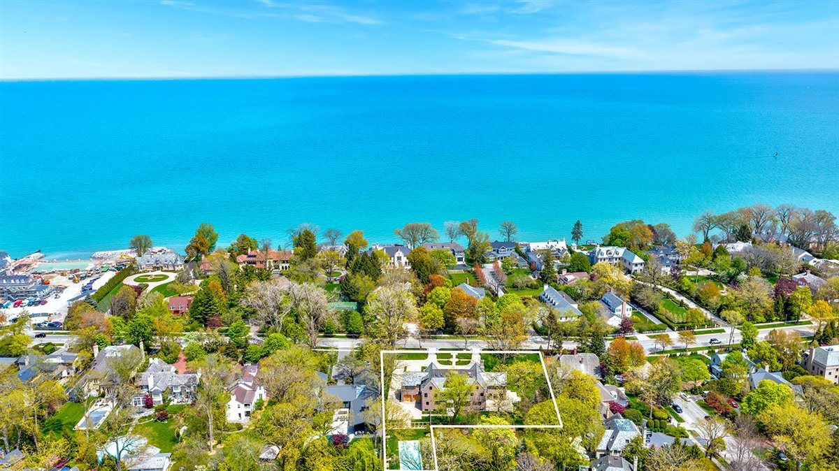 140 Sheridan Road Winnetka, IL 60093 - Photo 2 of 70