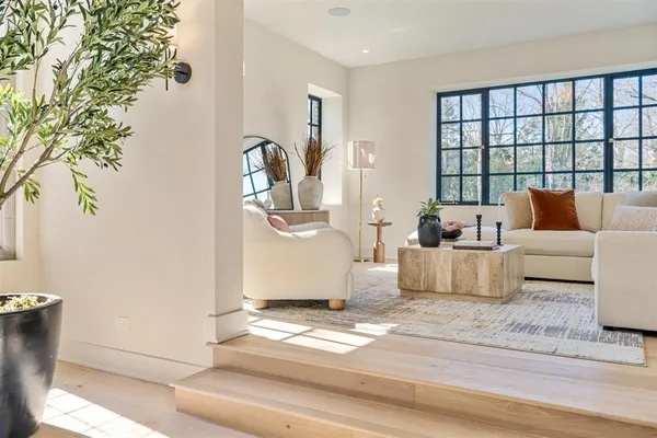$8,699,900 | 140 Sheridan Road, Winnetka, IL 60093