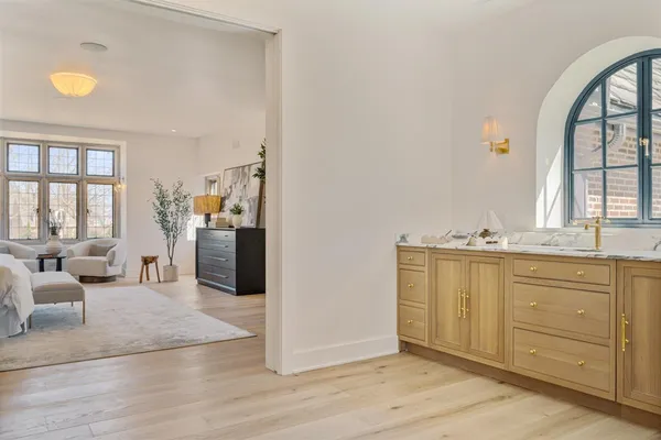 $8,699,900 | 140 Sheridan Road, Winnetka, IL 60093