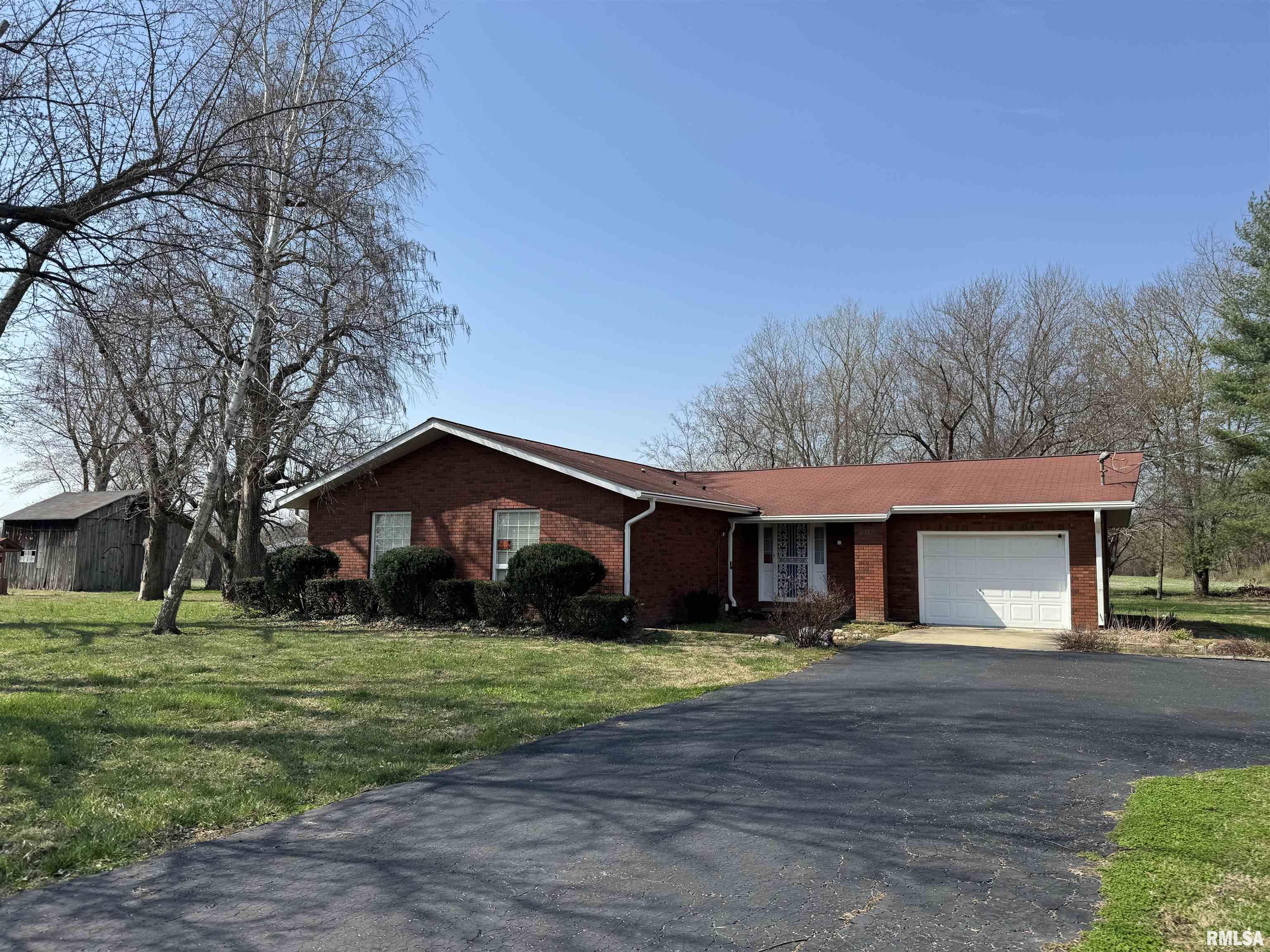 10555 Lincoln Road Benton, IL 62812 - Photo 3 of 65 Gallery Image 3
