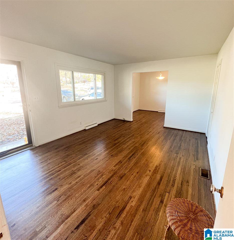 921 Barnisdale Road Birmingham, AL 35235 - Photo 2 of 12