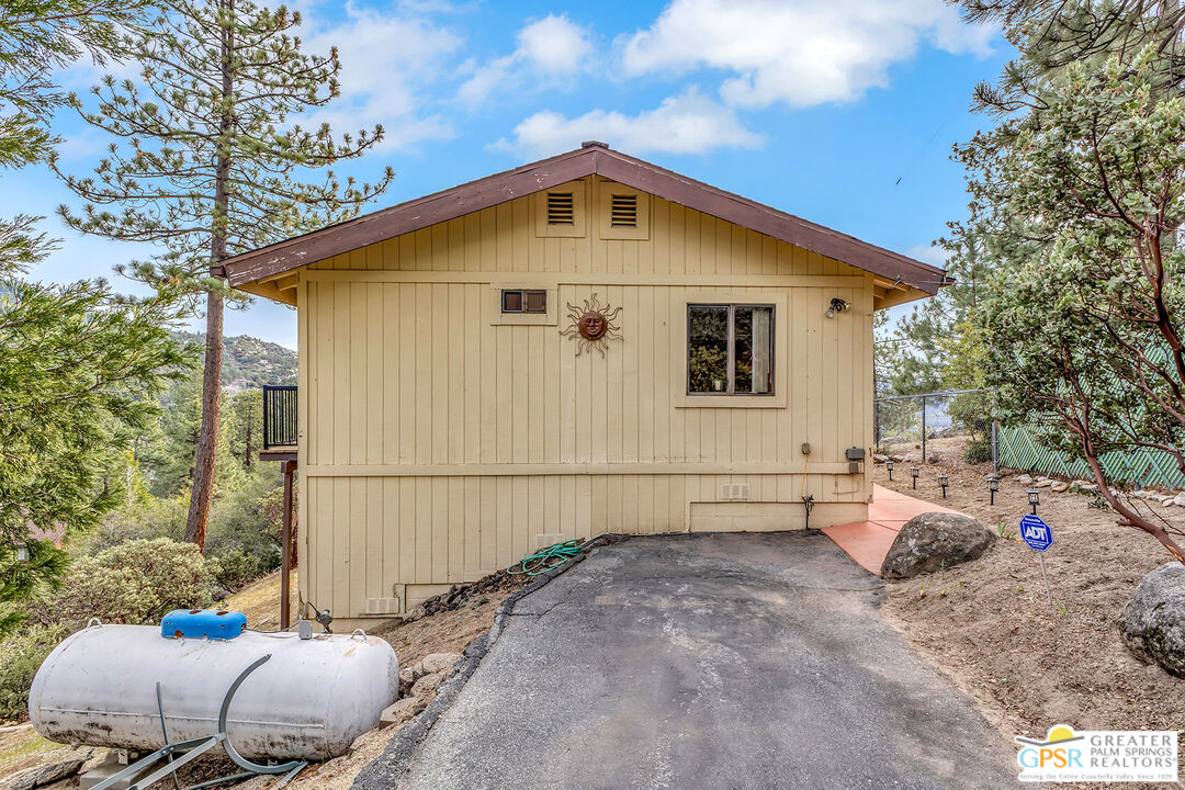 53440 West Ridge Road Idyllwild, CA 92549 - Photo 14 of 66