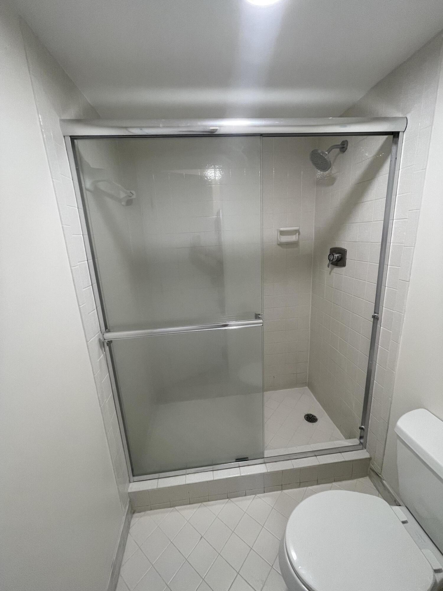 336 Golfview Road, Unit 309 North Palm Beach, FL 33408 - Photo 17 of 26 IMG_4356