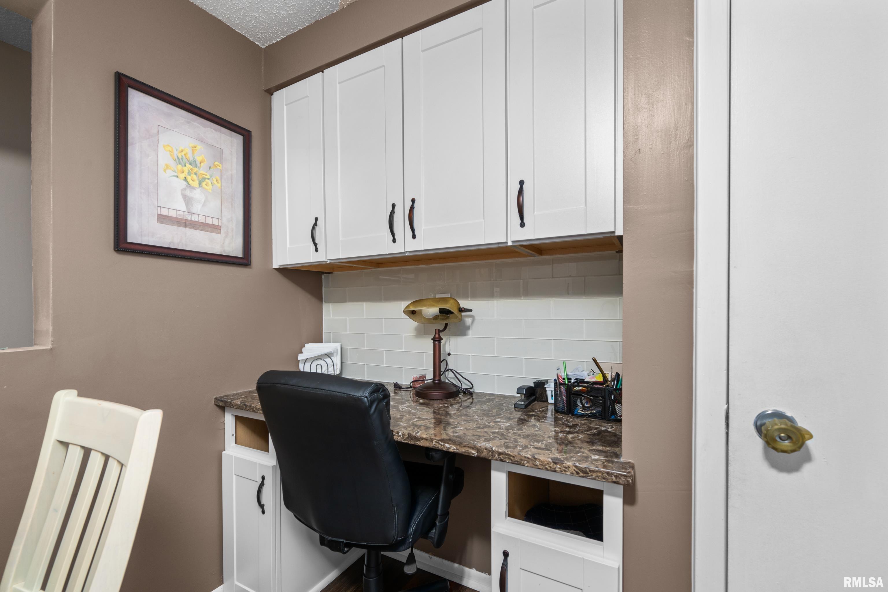 1350 Kimberly Ridge Road, Unit 114 Bettendorf, IA 52722 - Photo 9 of 19 Gallery Image 9