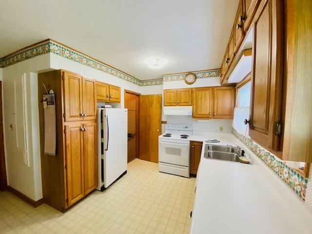 2403 Filer City Road Manistee, MI 49660 - Photo 7 of 43 IMG_6948
