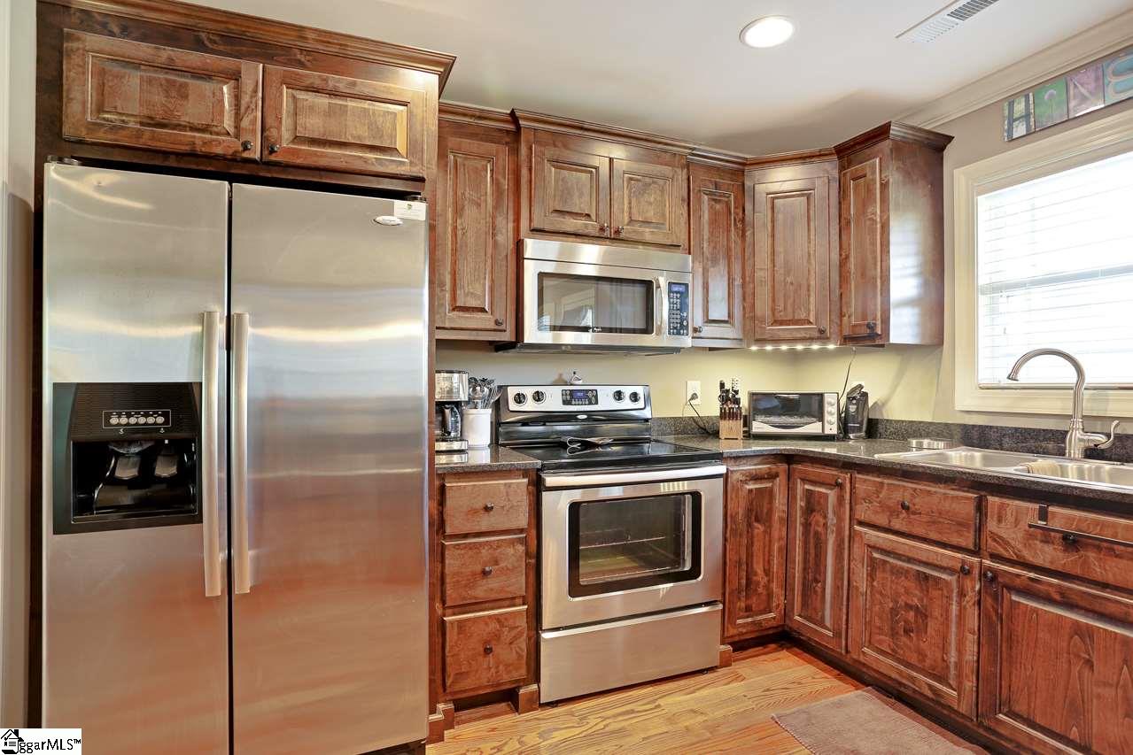 703 Wren Road Piedmont, SC 29673 - Photo 9 of 26 Gallery Image 9