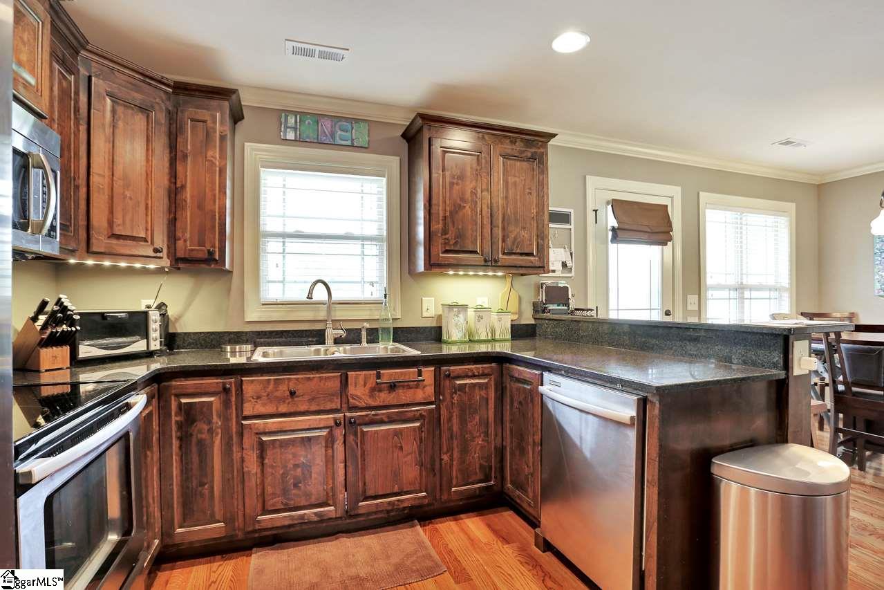 703 Wren Road Piedmont, SC 29673 - Photo 10 of 26 Gallery Image 10