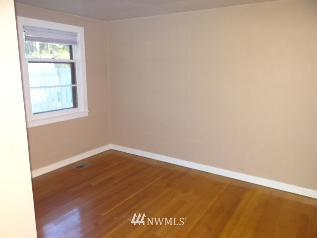 357 West Frostad Road Oak Harbor, WA 98277 - Photo 13 of 15 Gallery Image 13