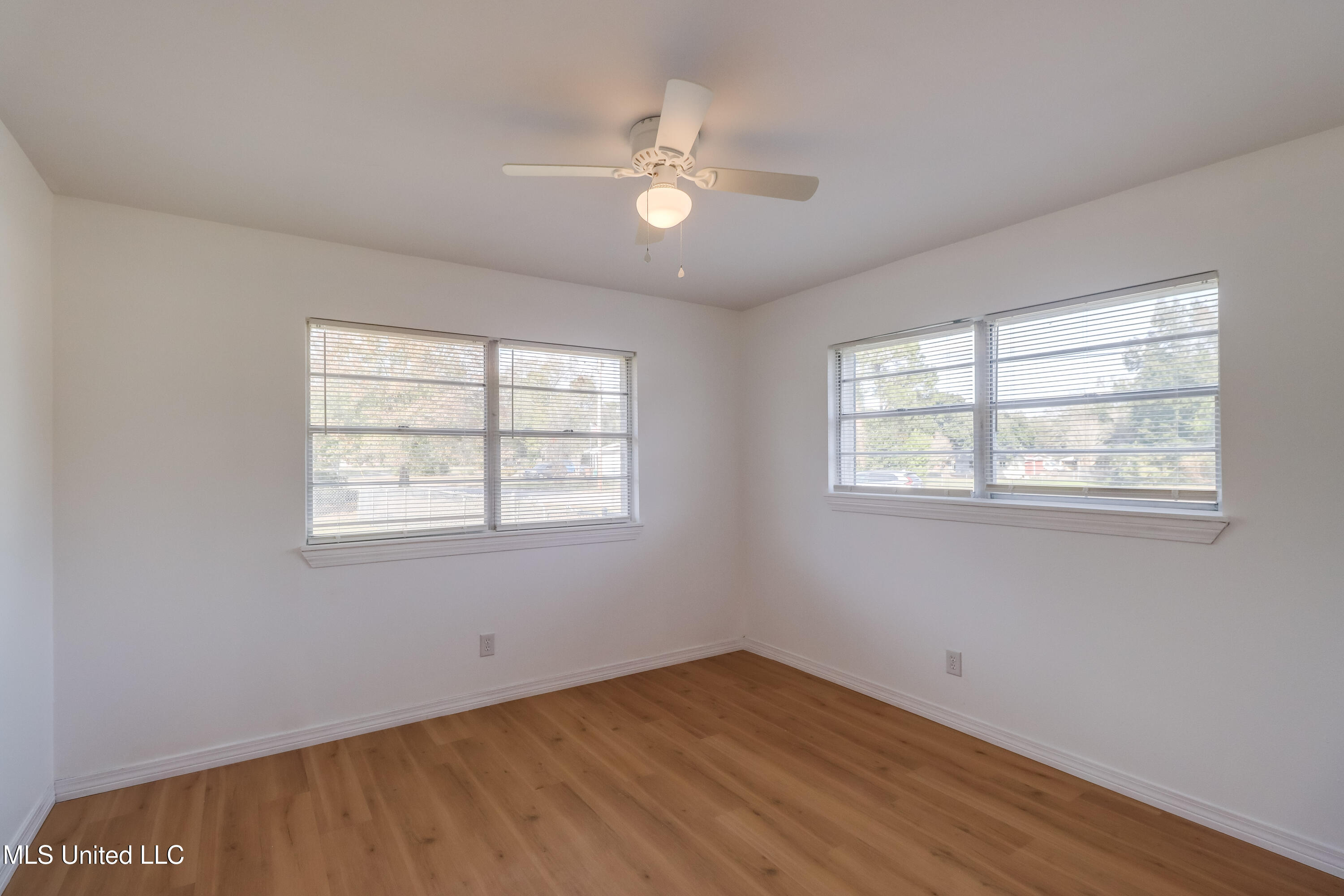 2470 Carter Road Biloxi, MS 39531 - Photo 12 of 22 IMG_9952-Edit