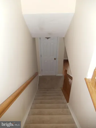 $2,900 | 1541 Northern Neck Drive, Unit 201, Vienna, VA 22182