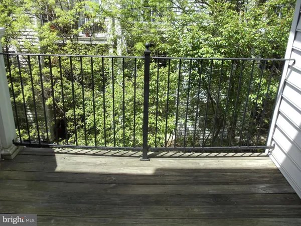 $2,900 | 1541 Northern Neck Drive, Unit 201, Vienna, VA 22182