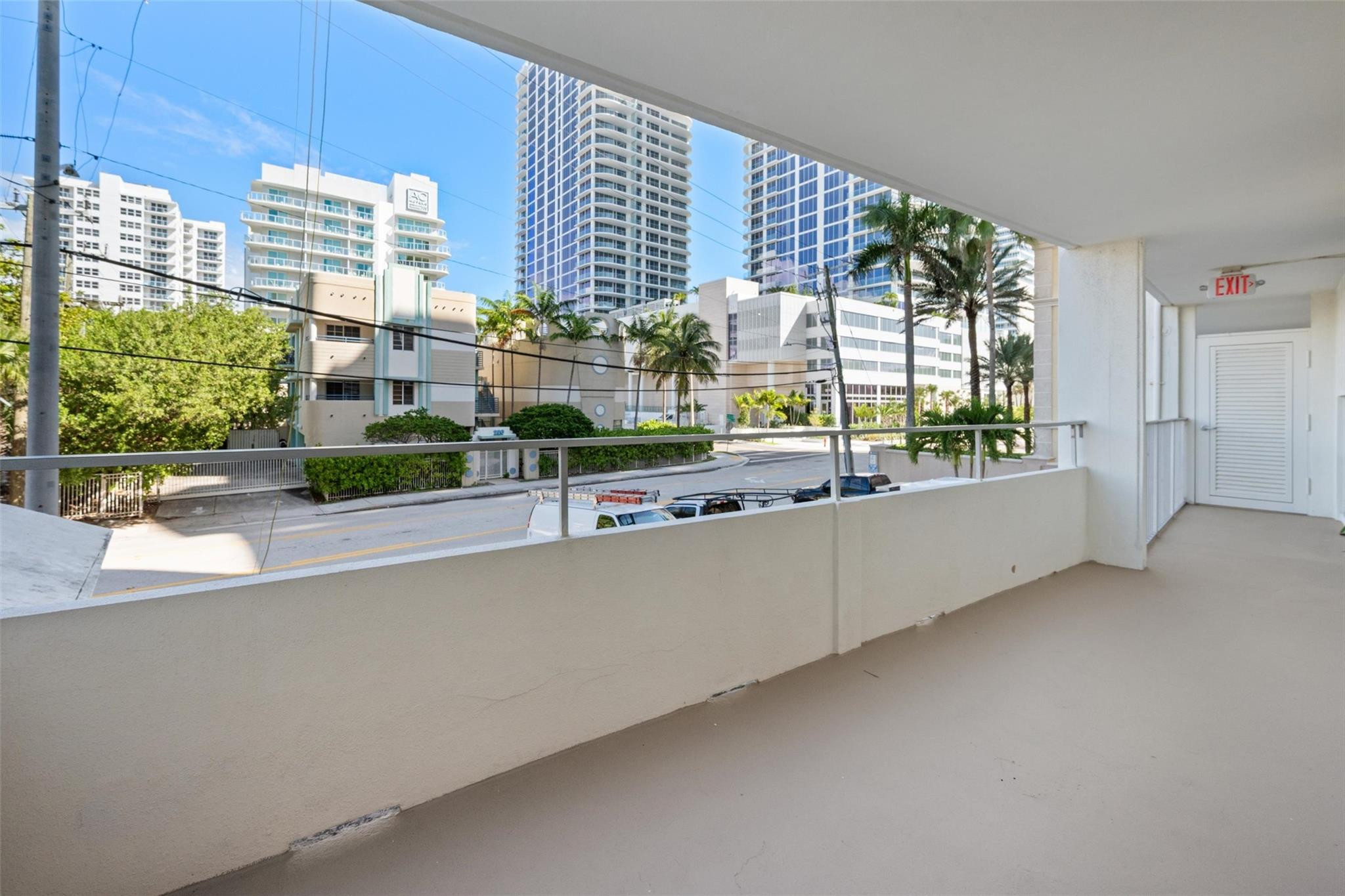 215 North Birch Road, Unit 2B Fort Lauderdale, FL 33304 - Photo 21 of 34 a view of a living room and a balcony