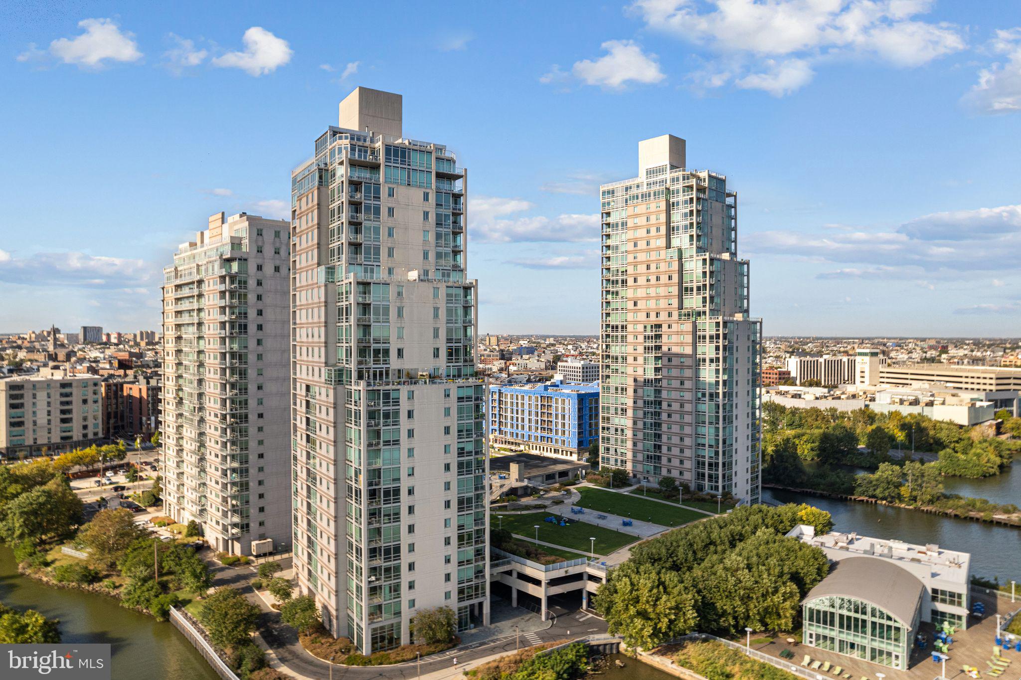 901 North Penn Street, Unit R2203 Philadelphia, PA 19123 - Photo 40 of 58 a view of a city with tall buildings