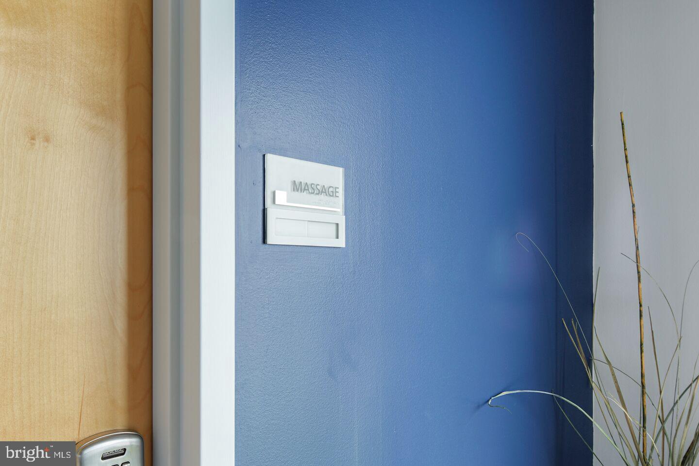 901 North Penn Street, Unit R2203 Philadelphia, PA 19123 - Photo 53 of 58 a view of a bathroom