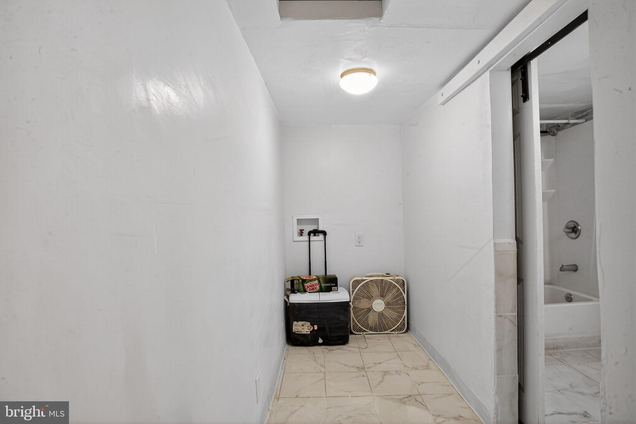 259 Shoemaker Lane Bridgeton, NJ 08302 - Photo 18 of 23 a view of a livingroom with car parked