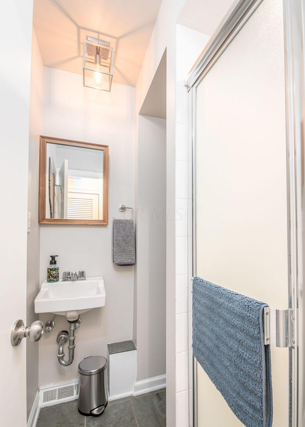 2721 Kent Road Columbus, OH 43221 - Photo 23 of 29 Gallery Image 23