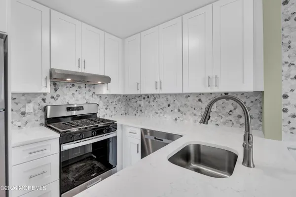 $514,000 | 8 Mainbraid Court, Tinton Falls, NJ 07753