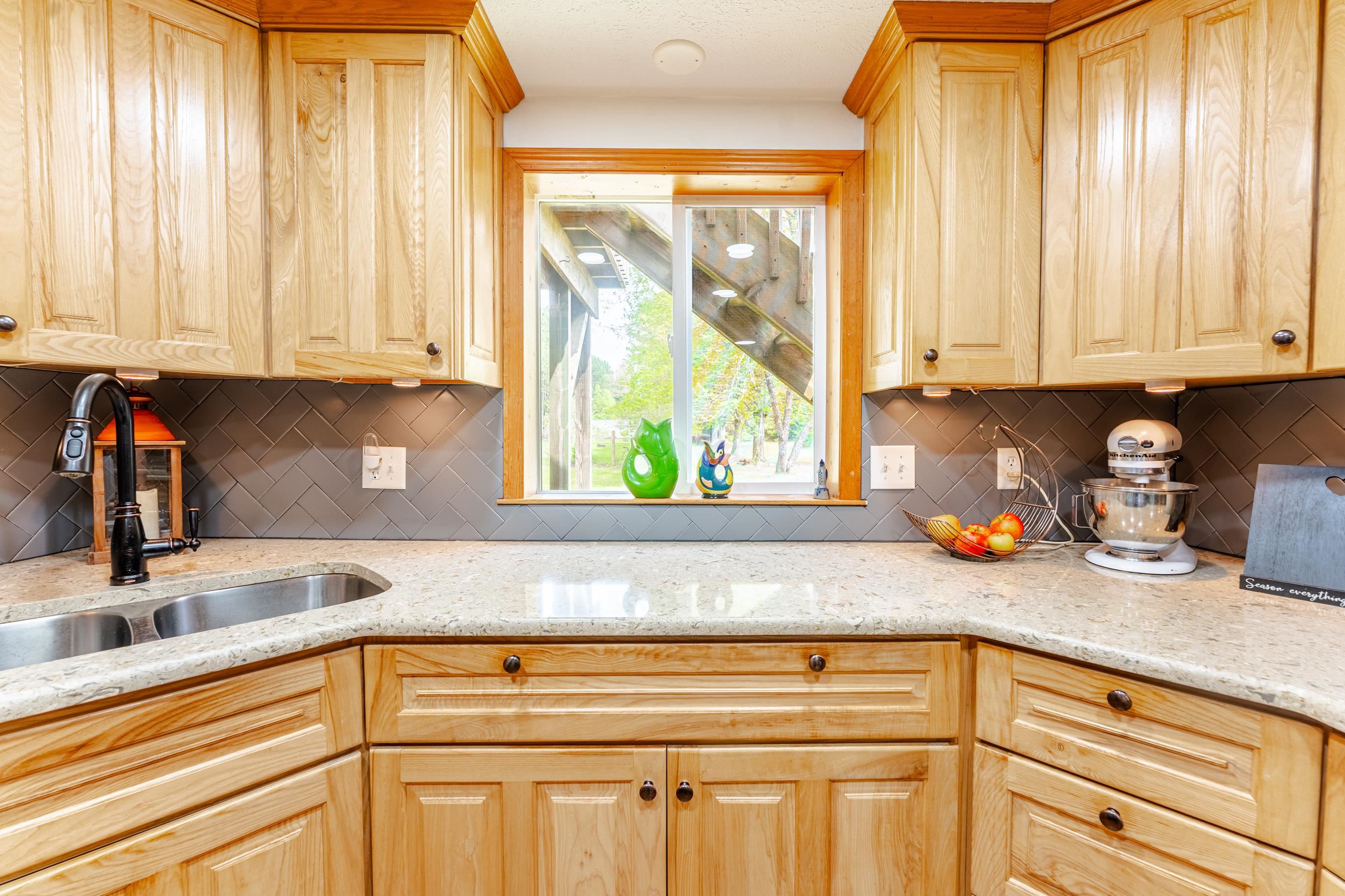 10942 Thiel Road Traverse City, MI 49685 - Photo 20 of 35 Gallery Image 20