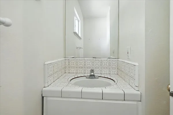 $1,595,000 | 2176 North Bethel Avenue, Sanger, CA 93657