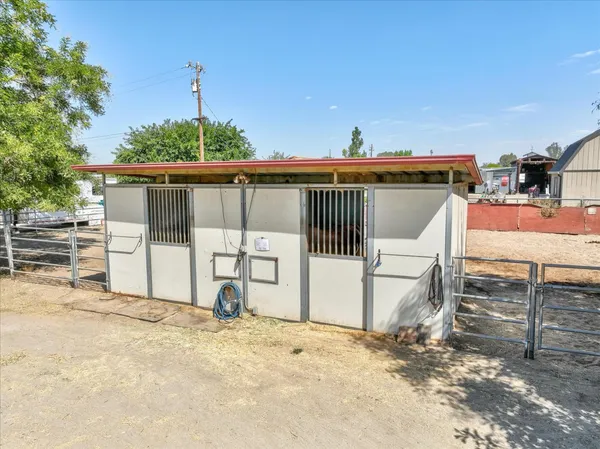 $1,595,000 | 2176 North Bethel Avenue, Sanger, CA 93657