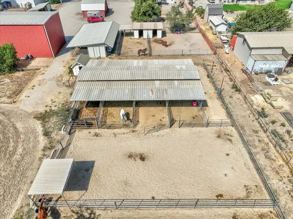 $1,595,000 | 2176 North Bethel Avenue, Sanger, CA 93657