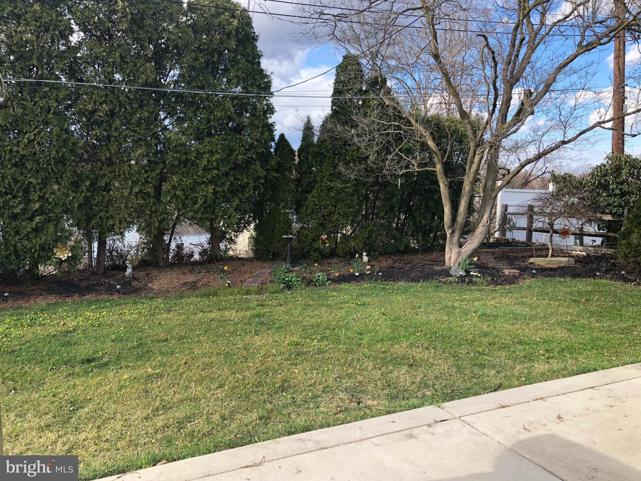 9706 Morefield Road Philadelphia, PA 19115 - Photo 29 of 30