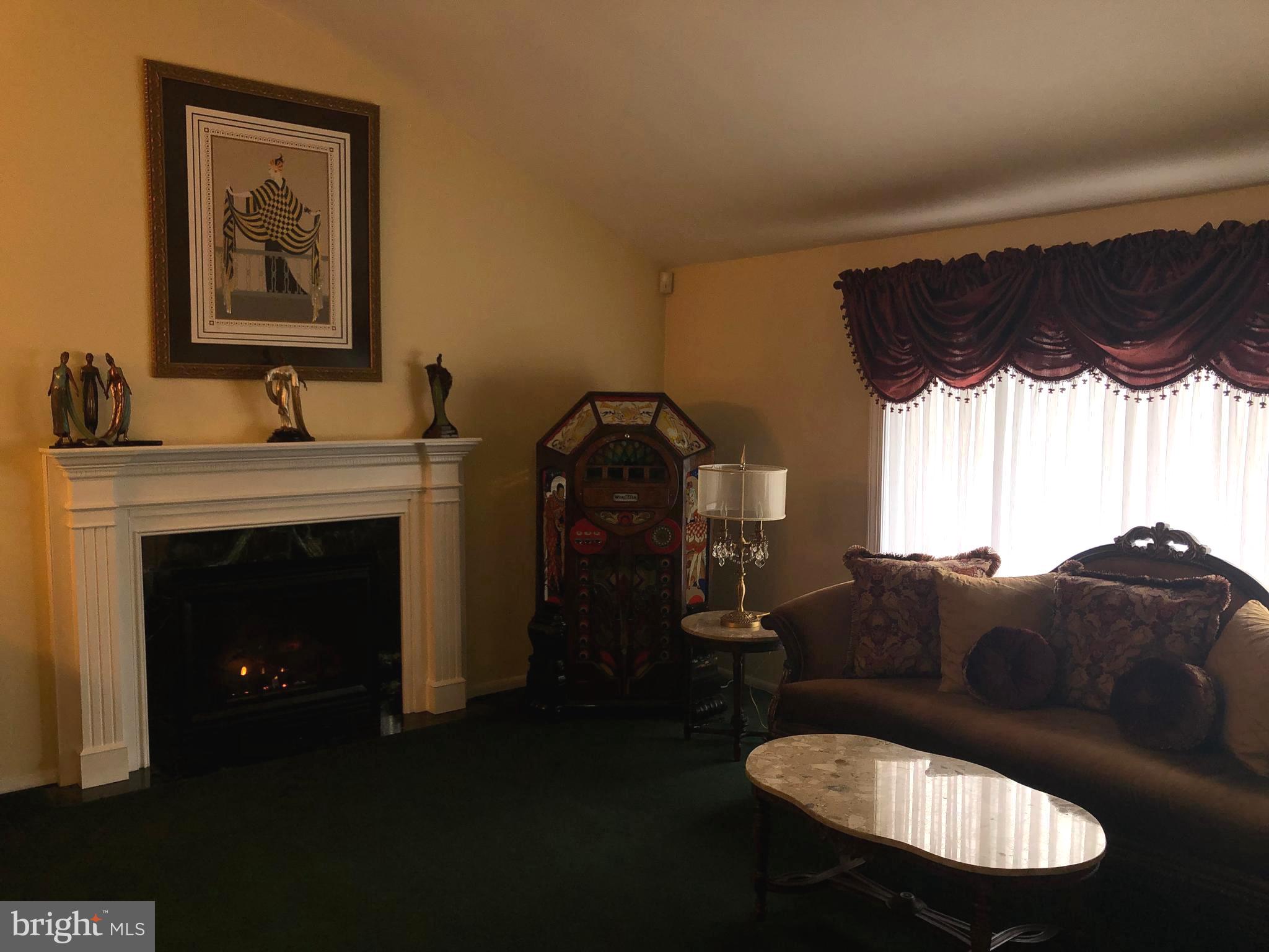 9706 Morefield Road Philadelphia, PA 19115 - Photo 8 of 30