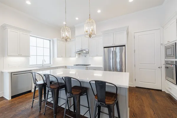 $615,000 | 247 Green Boulevard, Shenandoah, TX 77384