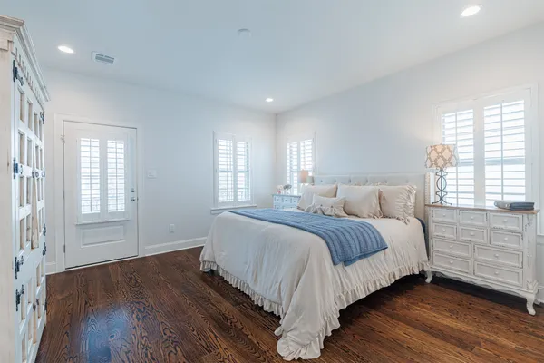 $615,000 | 247 Green Boulevard, Shenandoah, TX 77384