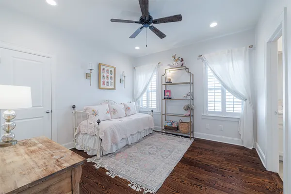 $615,000 | 247 Green Boulevard, Shenandoah, TX 77384