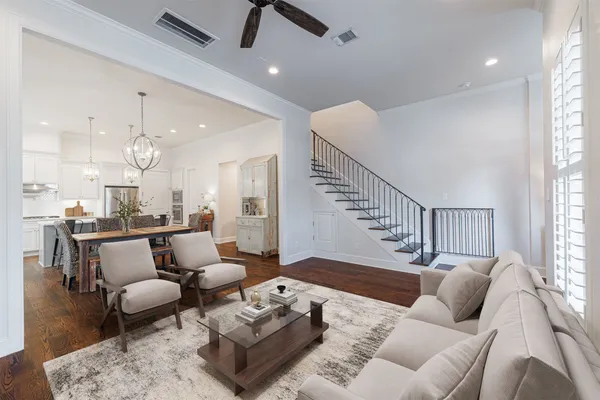 $615,000 | 247 Green Boulevard, Shenandoah, TX 77384