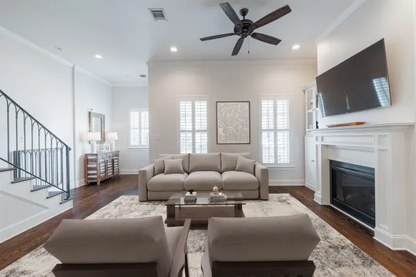 $615,000 | 247 Green Boulevard, Shenandoah, TX 77384