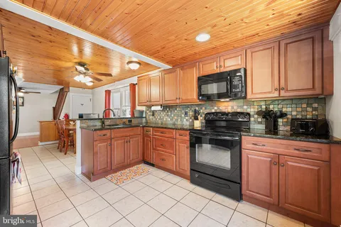 $335,000 | 1356 South Hanover Street, Pottstown, PA 19465