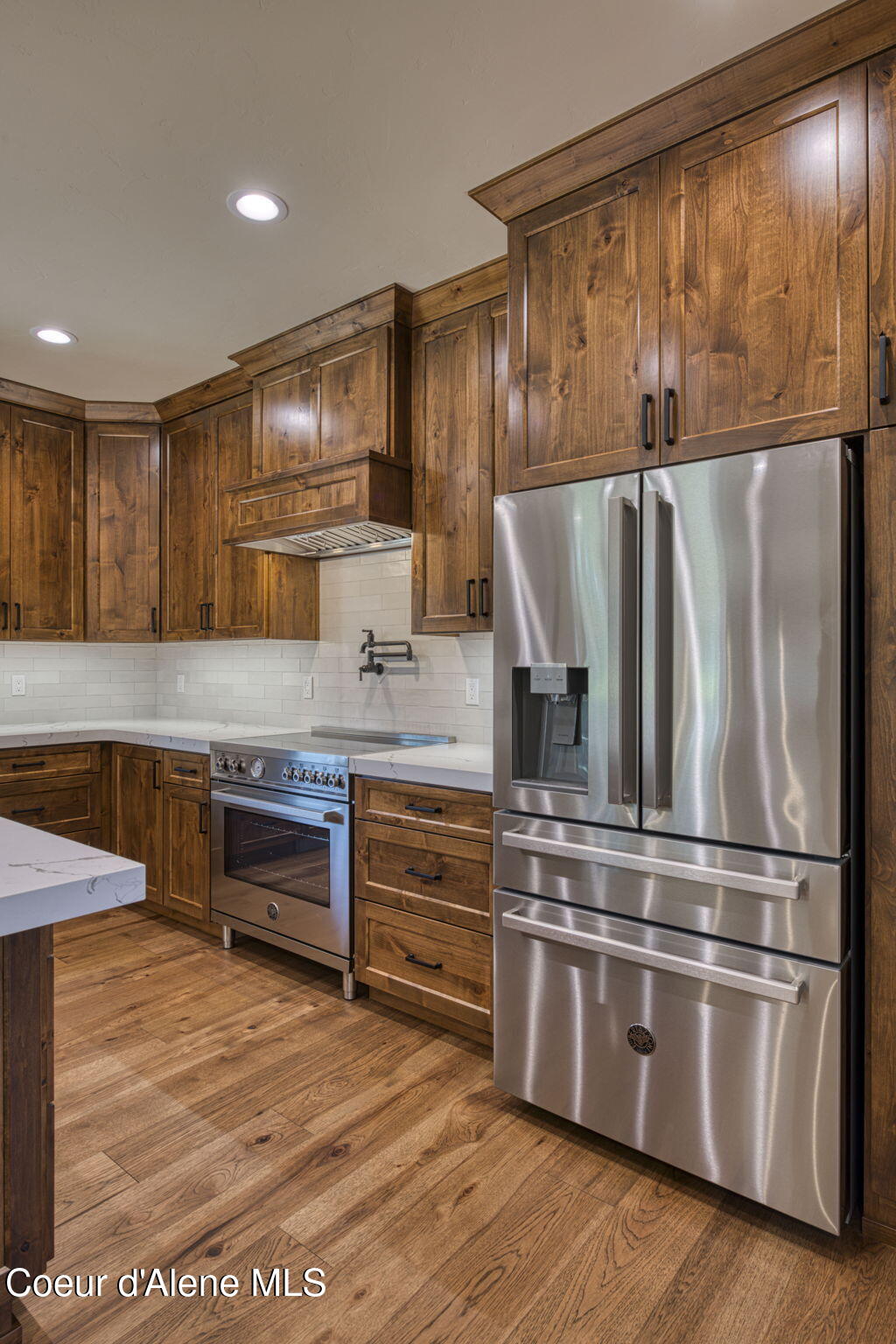 4450 Dufort Road Sagle, ID 83860 - Photo 10 of 81 Stainless Steel Appliances