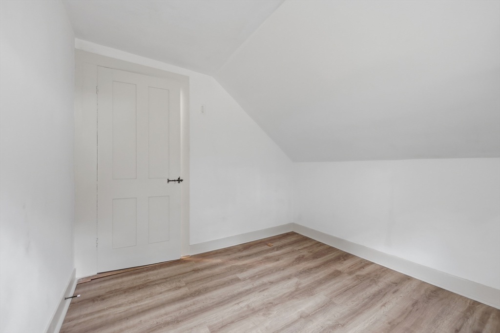 5 Meadowbrook Road Amesbury, MA 01913 - Photo 31 of 42 Gallery Image 31